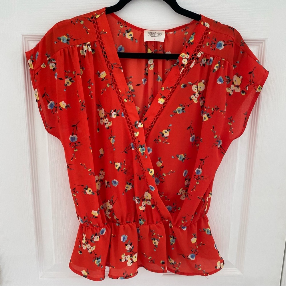 SIENNA SKY RED FLORAL BLOUSE